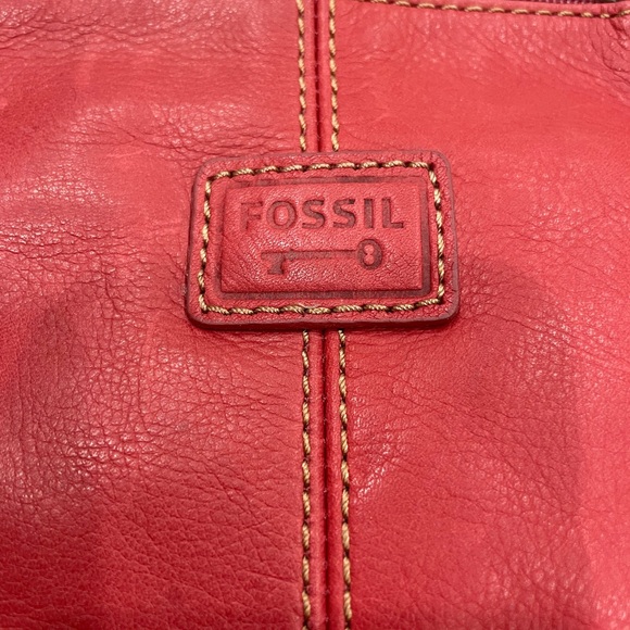 Fossil Red leather crossbody - Picture 4 of 10